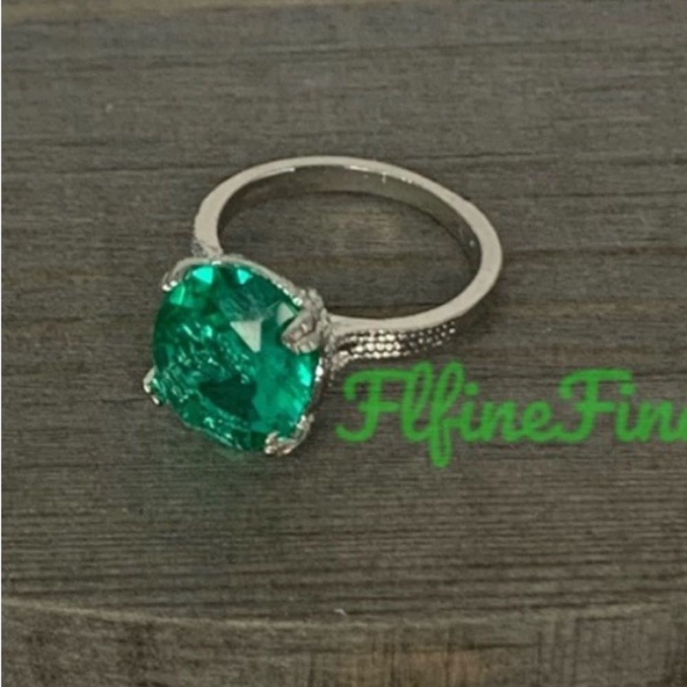 Silver Emerald Ring